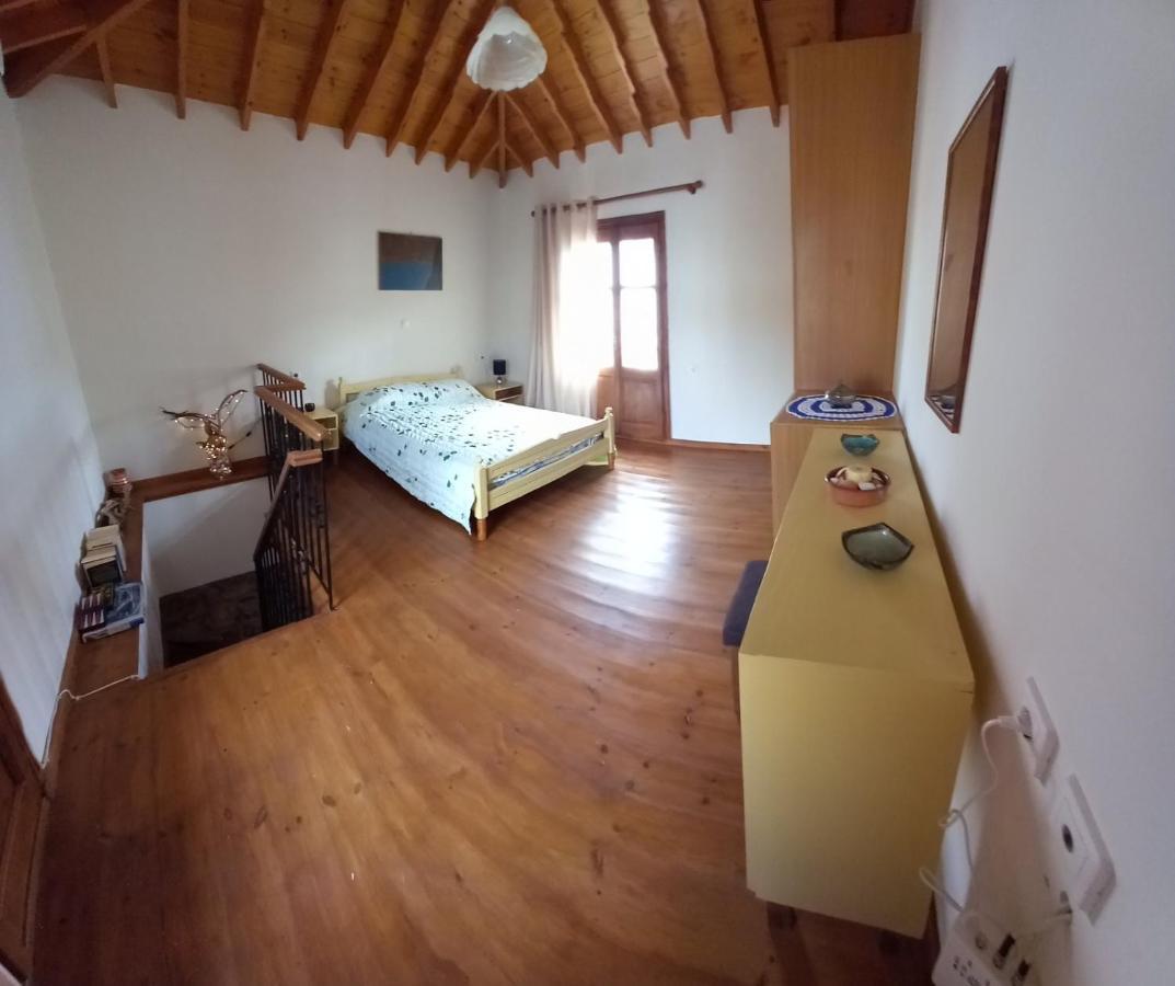 Agapis Apartment *